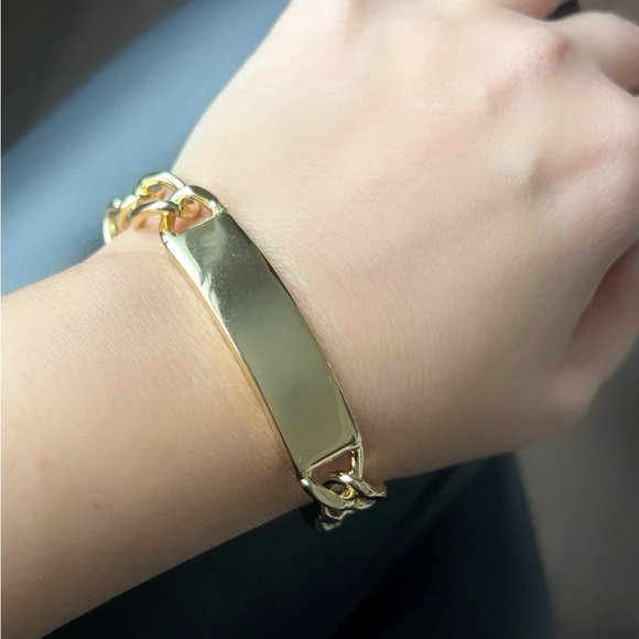 Last One 🔥 ID Bracelet | 14K Gold Plated Chunky Chain Bracelet - Picture 3 of 10